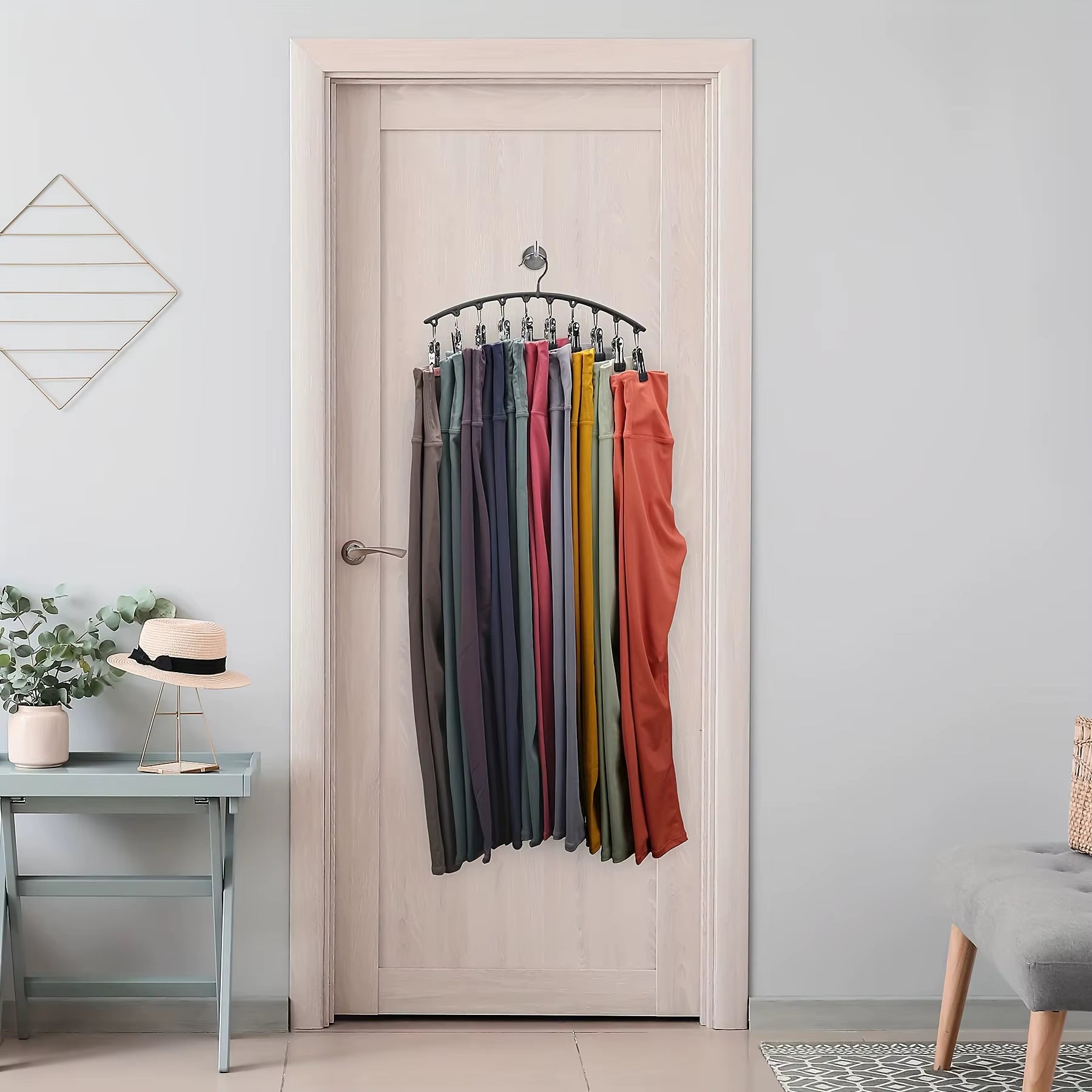 1Pc Curved Shape Hanger, Metal Yoga Pants Hangers, Organizer for Closet, Pants Hanger with 10 Clothespins, Holds 10 Leggings